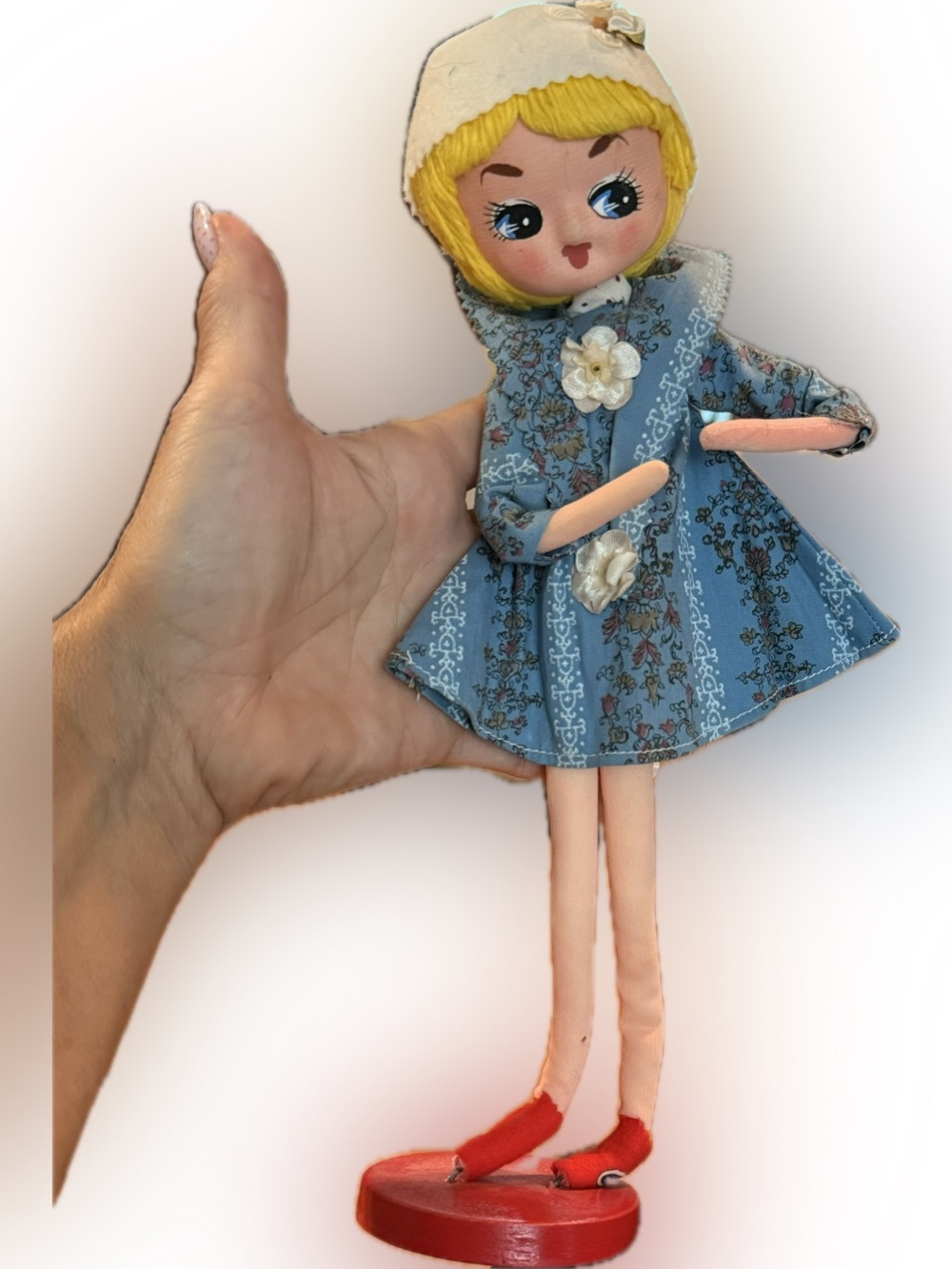 Vintage 1960's Big Eyes Poseable Doll